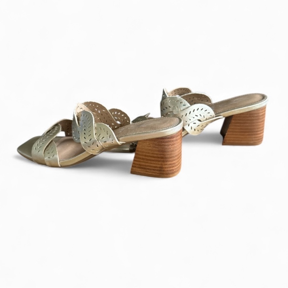 Joie society, sandals Metallic Gold Women's size 8.5M